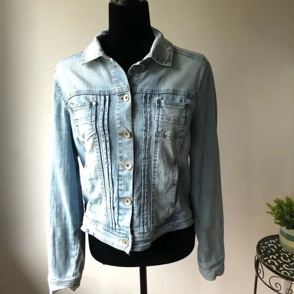 Jean Jacket Medium - Picture 2 of 8